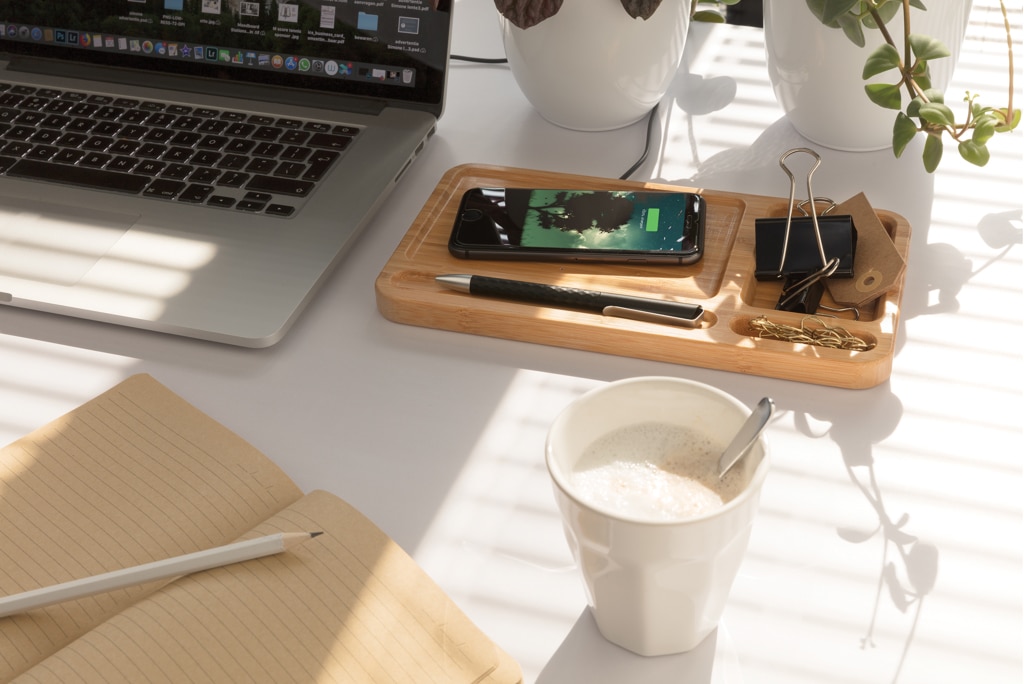 Miniature 4 pour Organiseur de bureau en bambou avec chargeur 10W FSC®