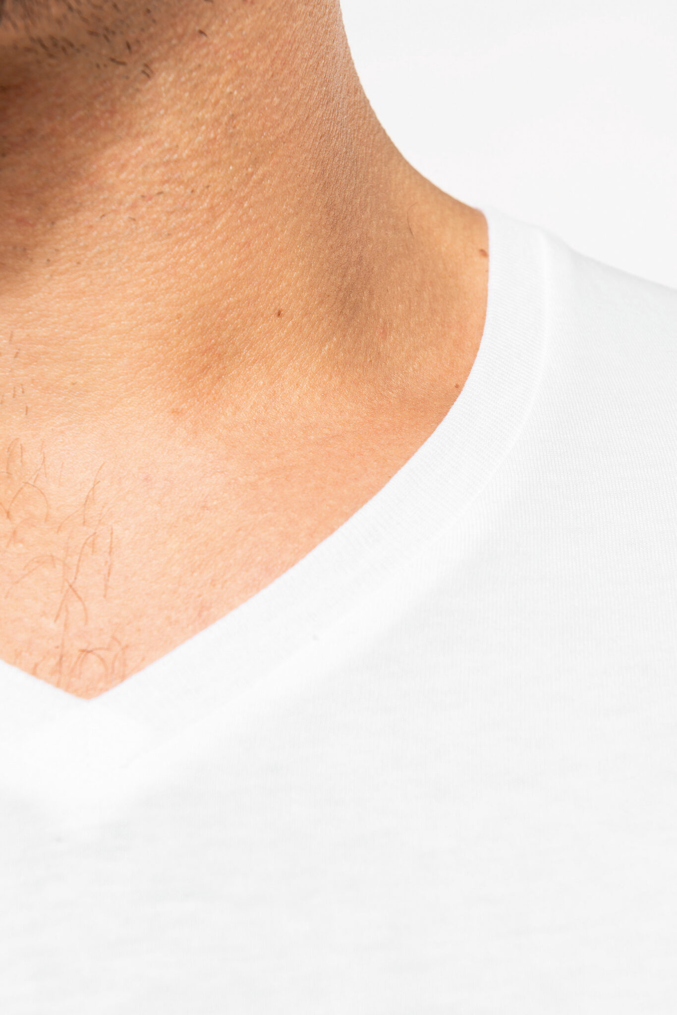 Miniature 11 pour T-shirt Supima® col V manches longues homme