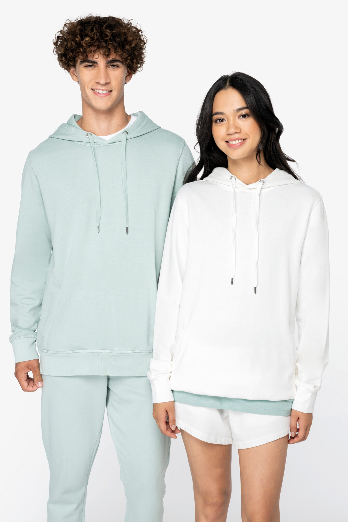Visuel Sweat-shirt écoresponsable à capuche French Terry unisexe