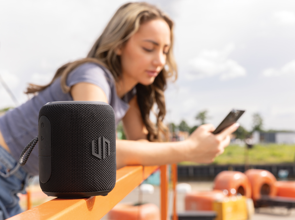Miniature 10 pour Enceinte 16W en plastique RCS Urban Vitamin Palmdale