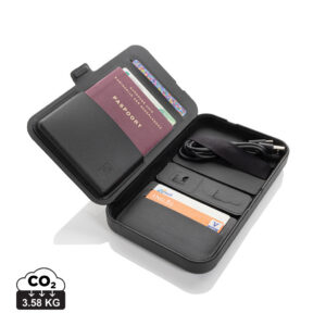 Visuel Étui de voyage avec chargeur 3 en 1 en PU RCS Swiss Peak